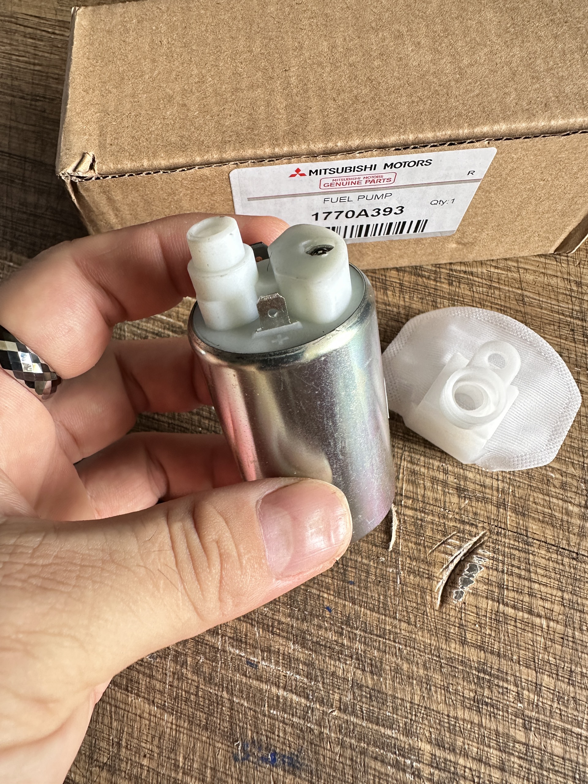 MÔ TƠ BƠM XĂNG MITSUBISHI ATTRAGE/MIRAGE