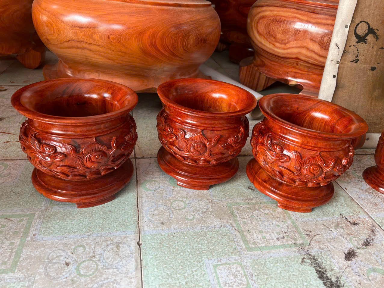 Bát nhang gỗ hương chạm nhiều kích thước