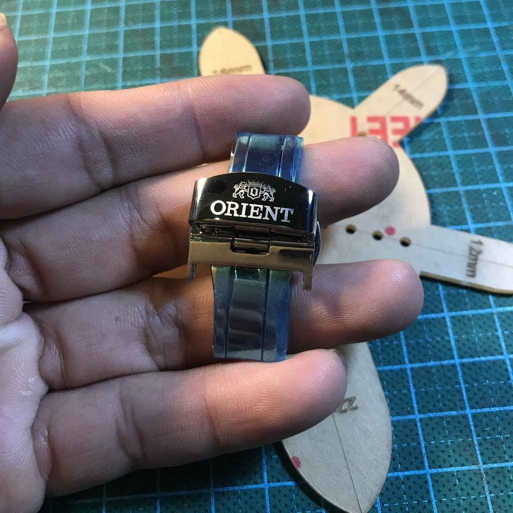 Khóa bướm đồng hồ Orient (khắc logo CNC)
