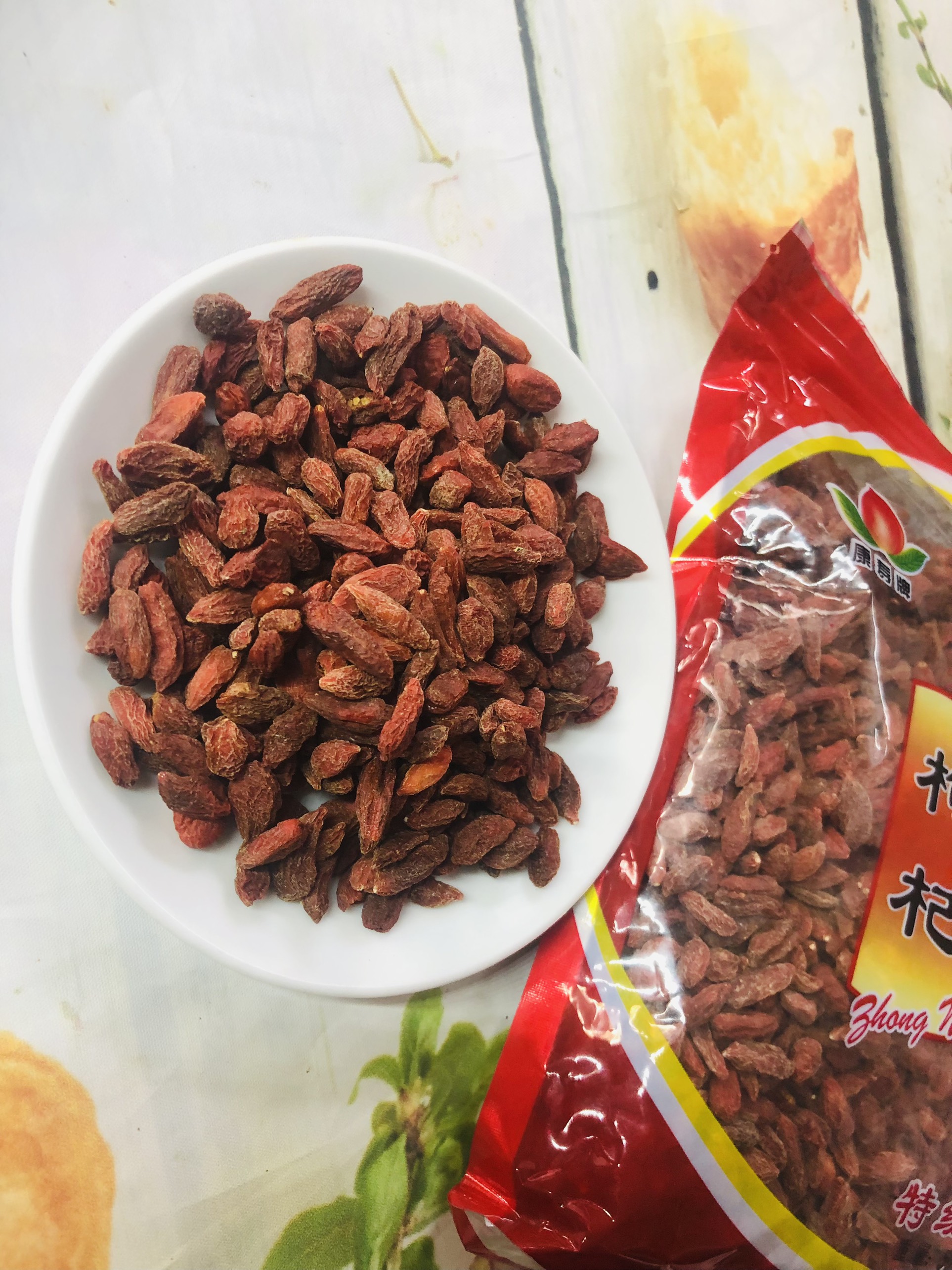 Kỷ Tử (Câu Kỉ Tử) Sấy Khô 200g - doanvat_hangduong