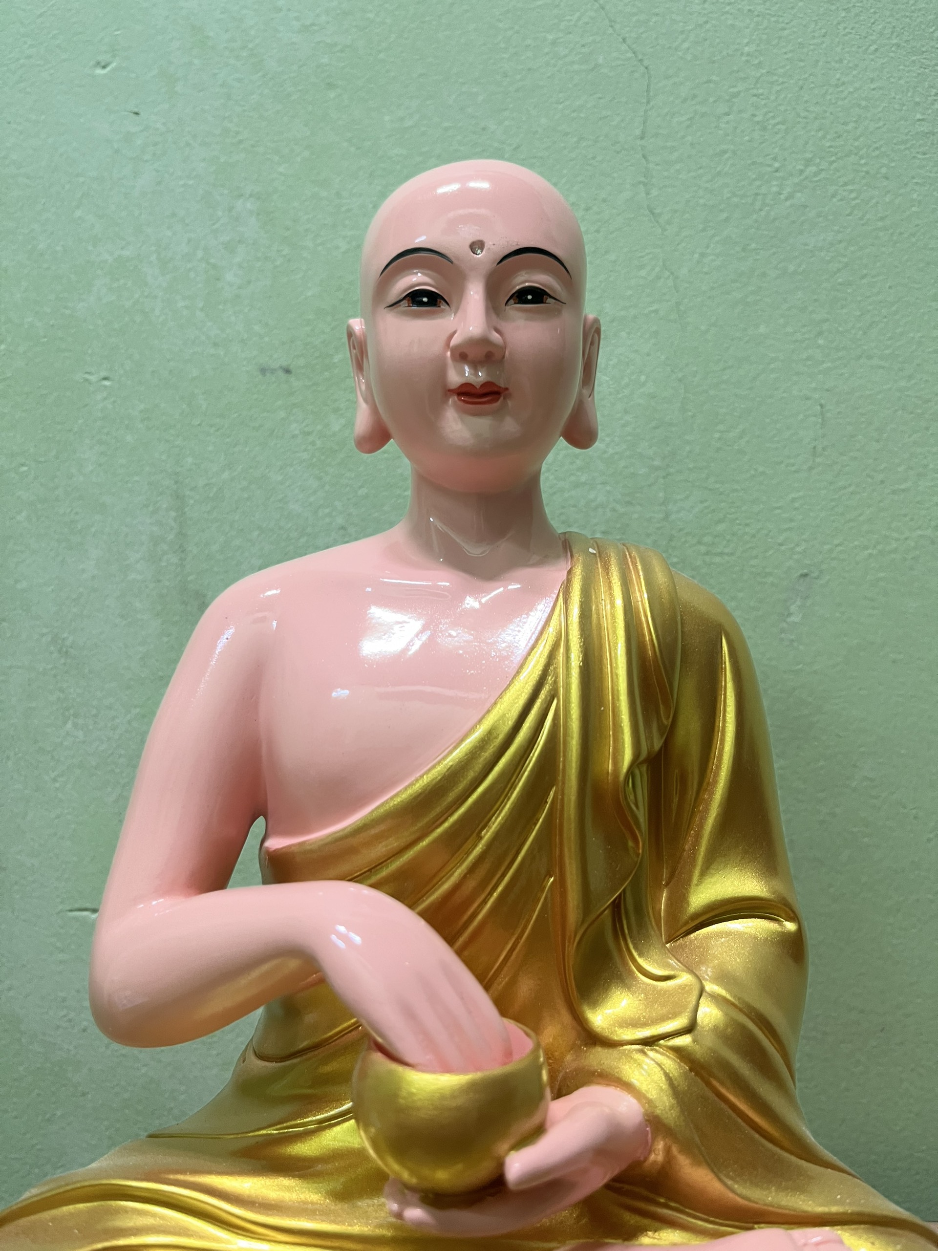 Tôn Tượng Thánh Tăng Sivali 30cm composite