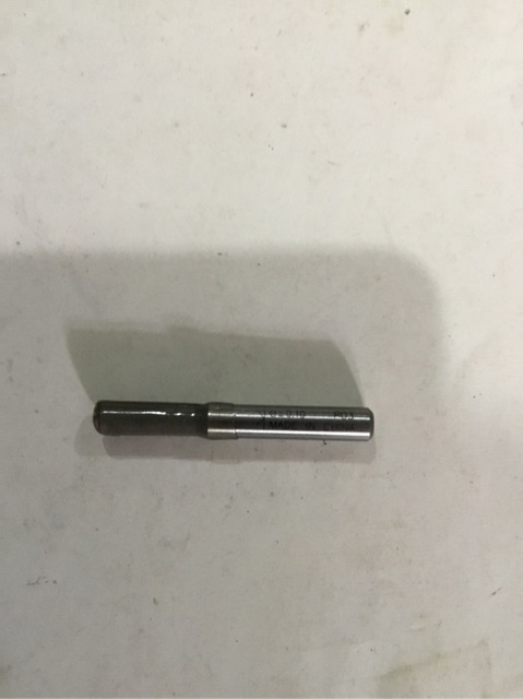 Mũi phay thẳng Makita 7332389 cốt 6mm