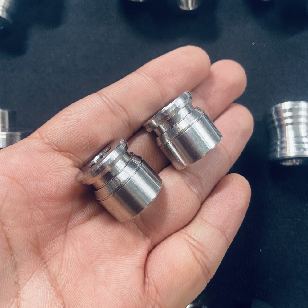 BỘ CỤC CANH BÁNH TRƯỚC GẮN XE EXCITER 150 ĐỜI 2015 ĐẾN 2019 CHẤT LIỆU INOX 304 KHÔNG GỈ TRANG TRÍ XE MÁY SIÊU CHẤT CHƠI