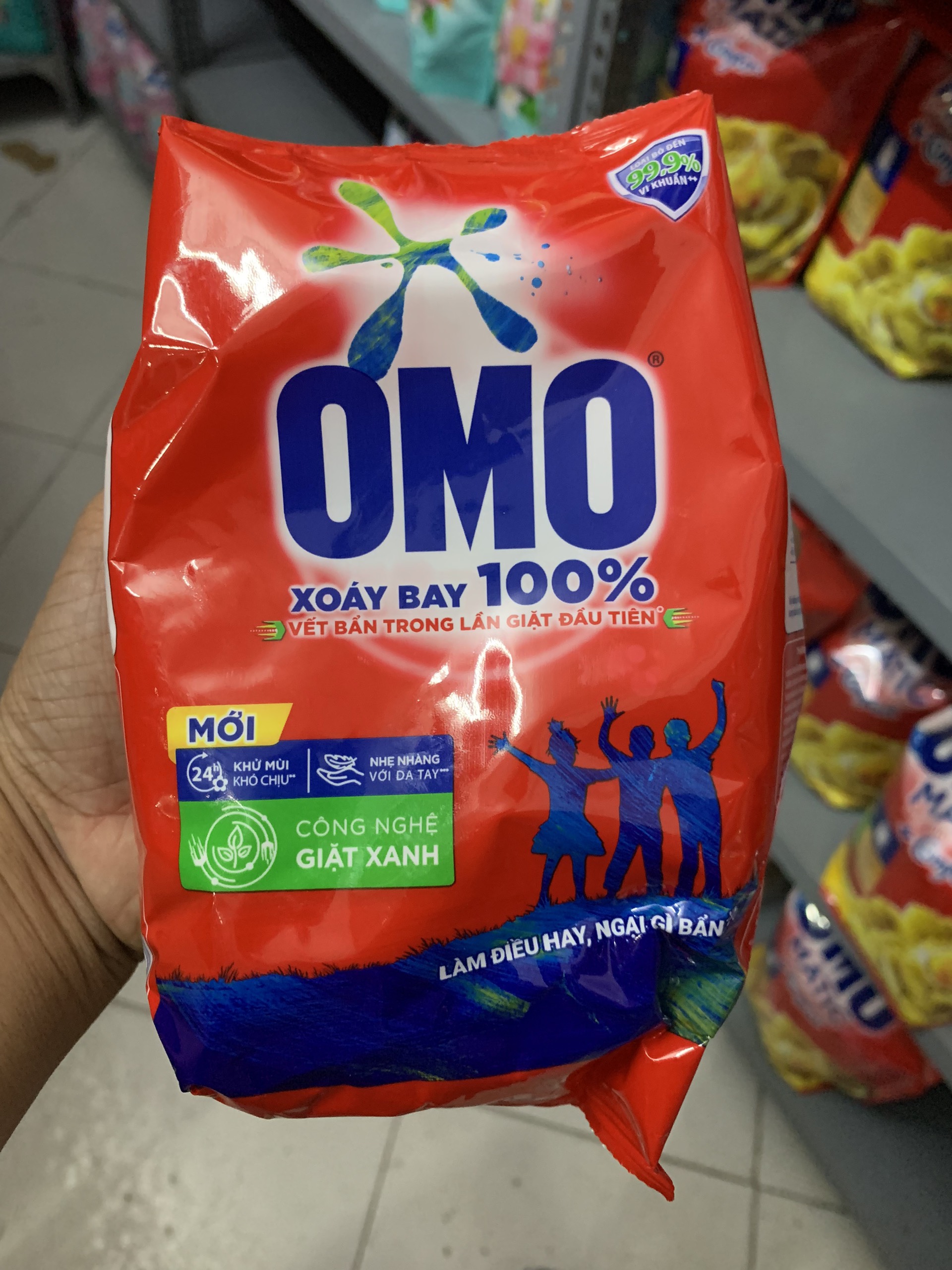 Bột Giặt Omo Hệ Bọt Thông Minh Gói 380G