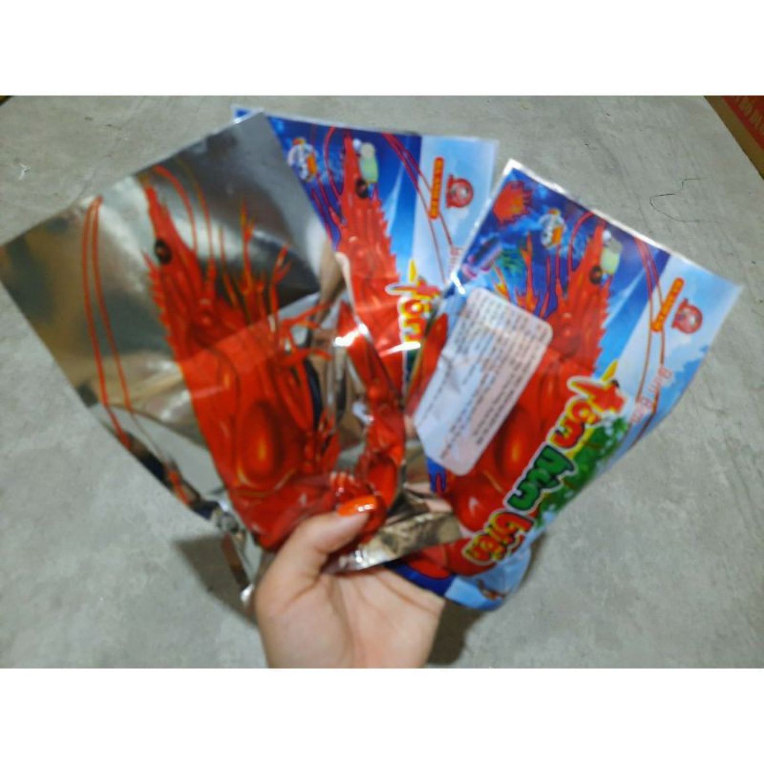 Snack, bim bim tôm hùm biển