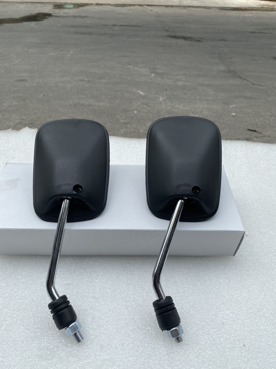 KIẾNG HẬU XE CUB 82
