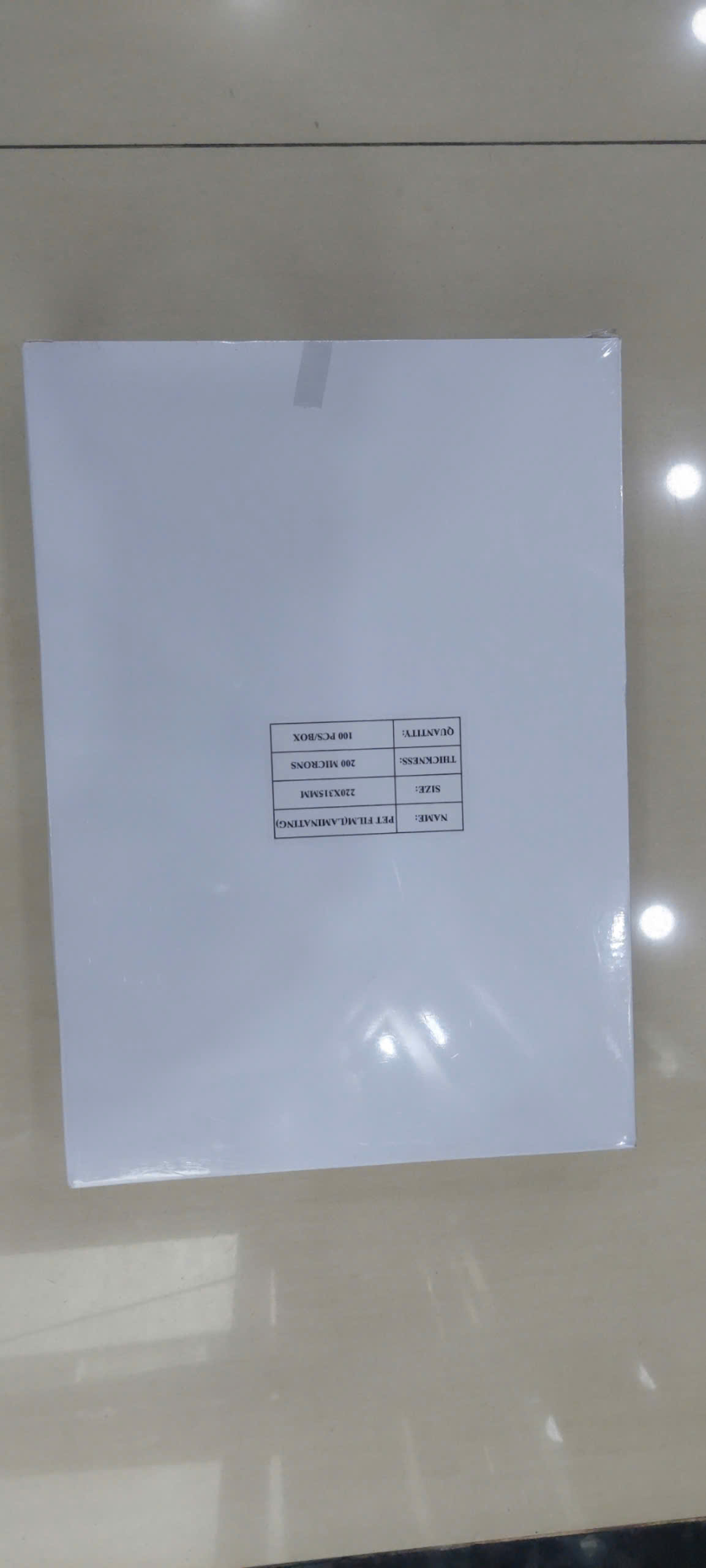 MÀNG ÉP PLASTIC A4 200 MIC 100 TỜ /HỘP