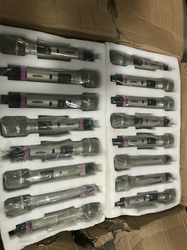 Tay Mic UGX 8II