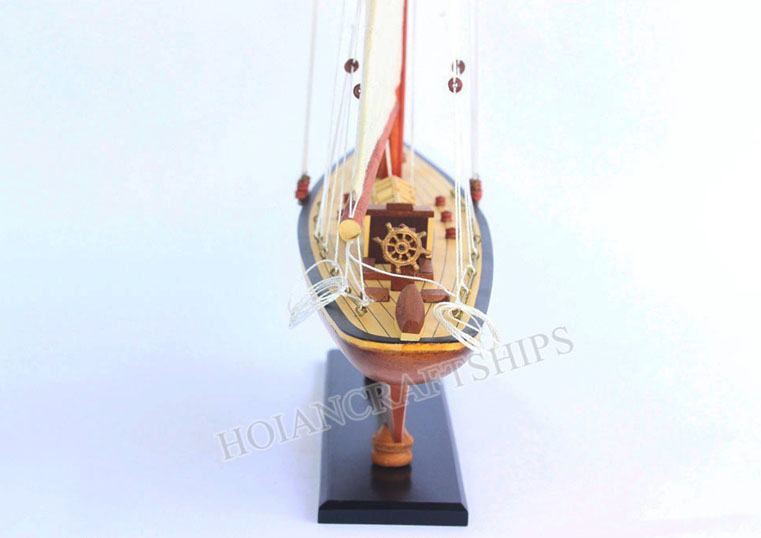 Mô hình thuyền gỗ PHONG THỦY Shamrock 50cm