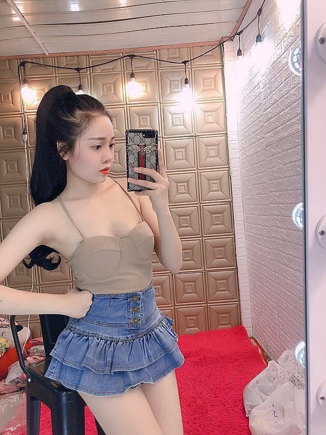 Áo 2 dây cúp ngực-HM