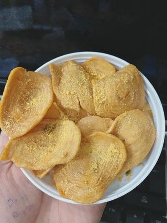 Tai heo mắm trứng muối - siêu hot 100g