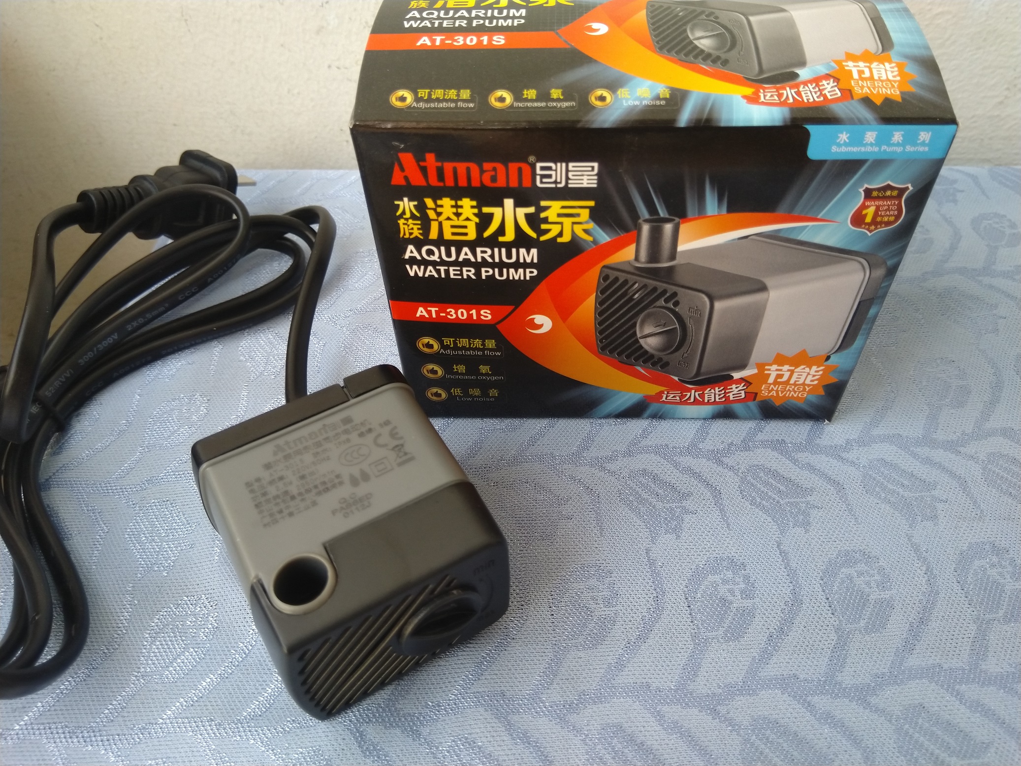 Máy bơm nước hồ cá Atman 301S, 2.5W-230L/hr.