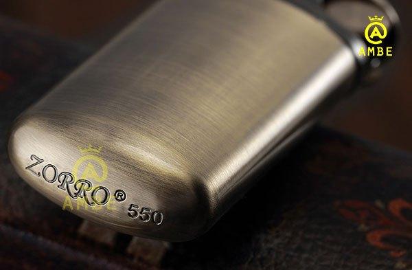 Bật lửa xăng đá Zorro Z550