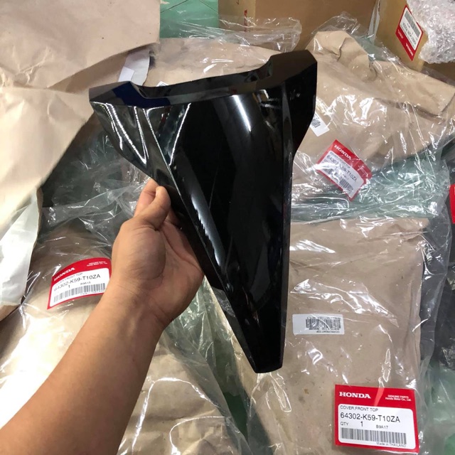 Mặt nạ trước Click thái gắn Vario Click chính hãng " đen bóng "