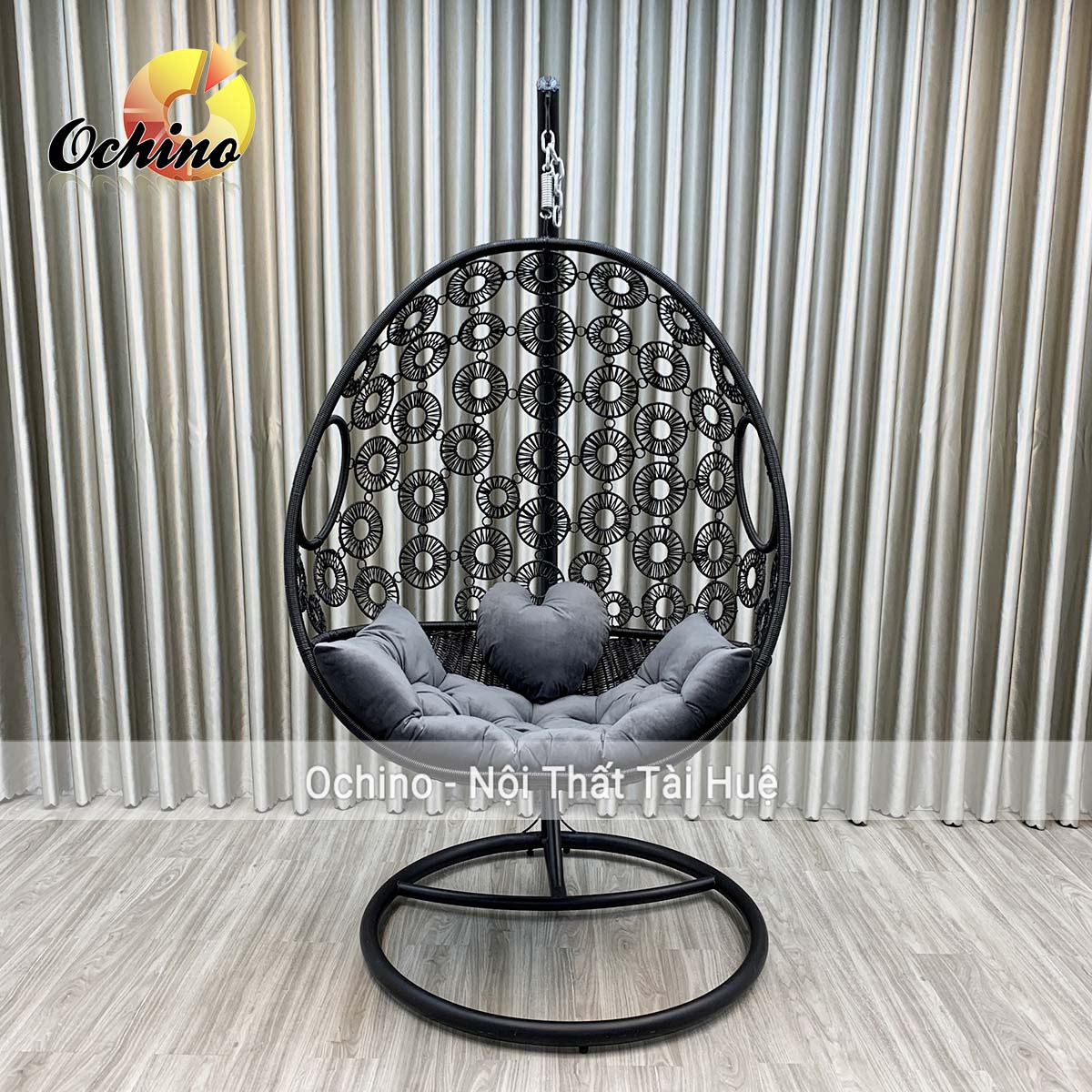 Xích đu hoa đơn để ban công sang chảnh