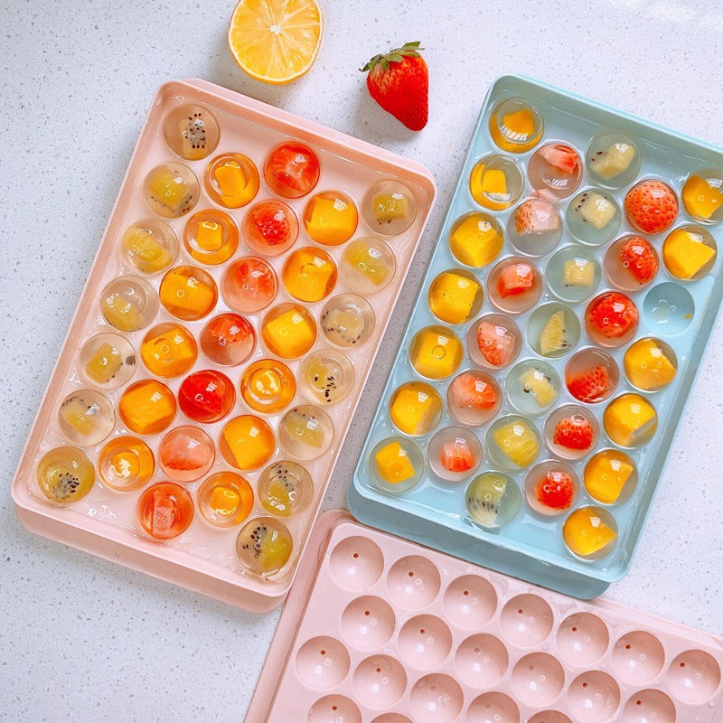 Khay làm đá bi tròn 33 viên có nắp đậy