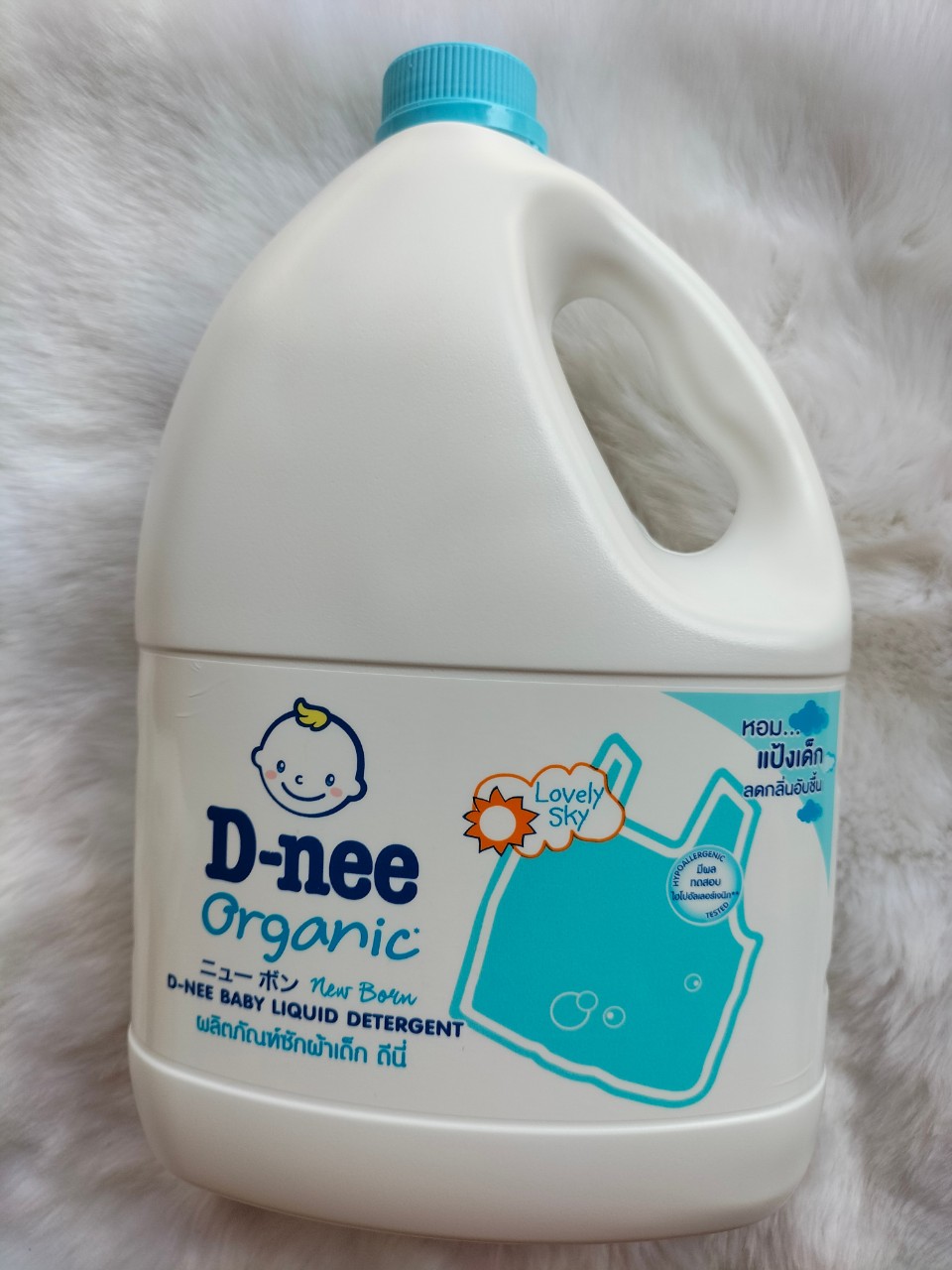 [HCM]Nước giặt Dnee Thái Lan 2800ml Xanh dương