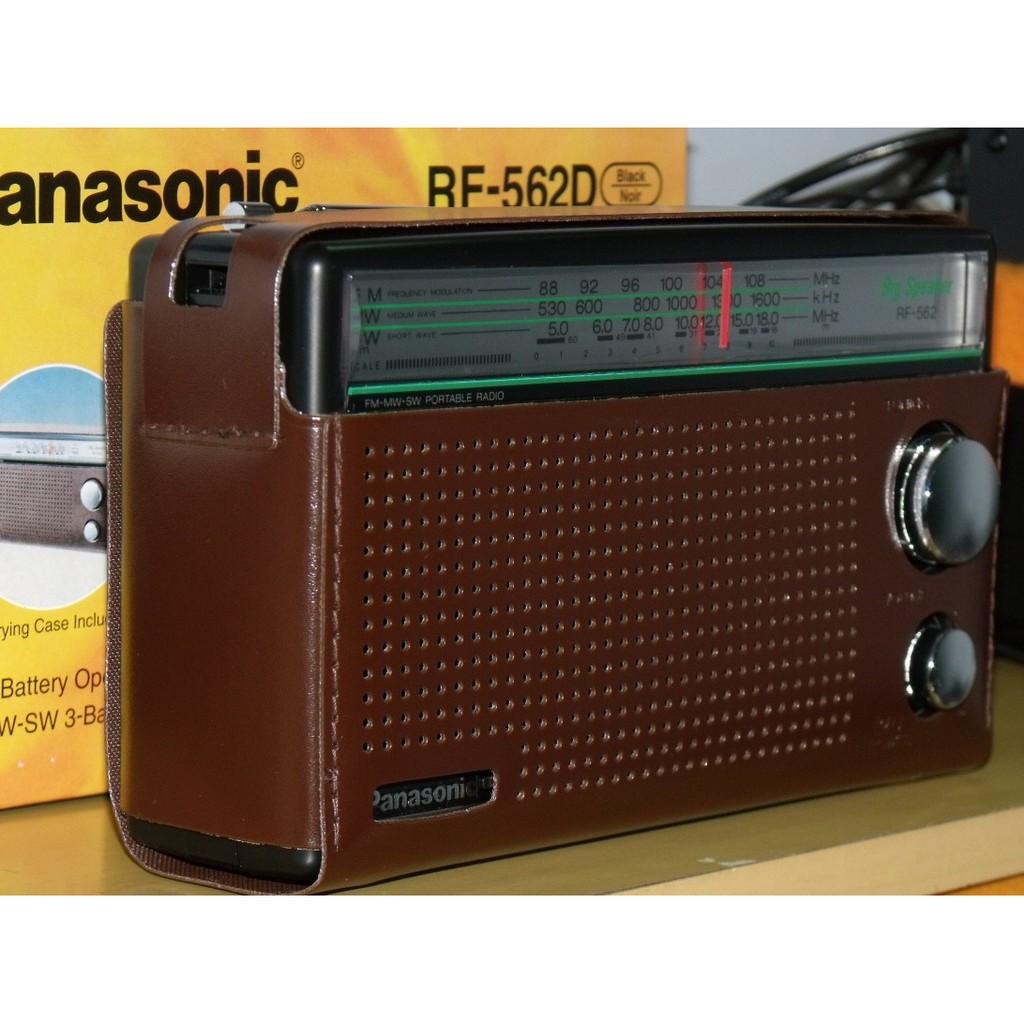 Radio Panasonic RF-562DD