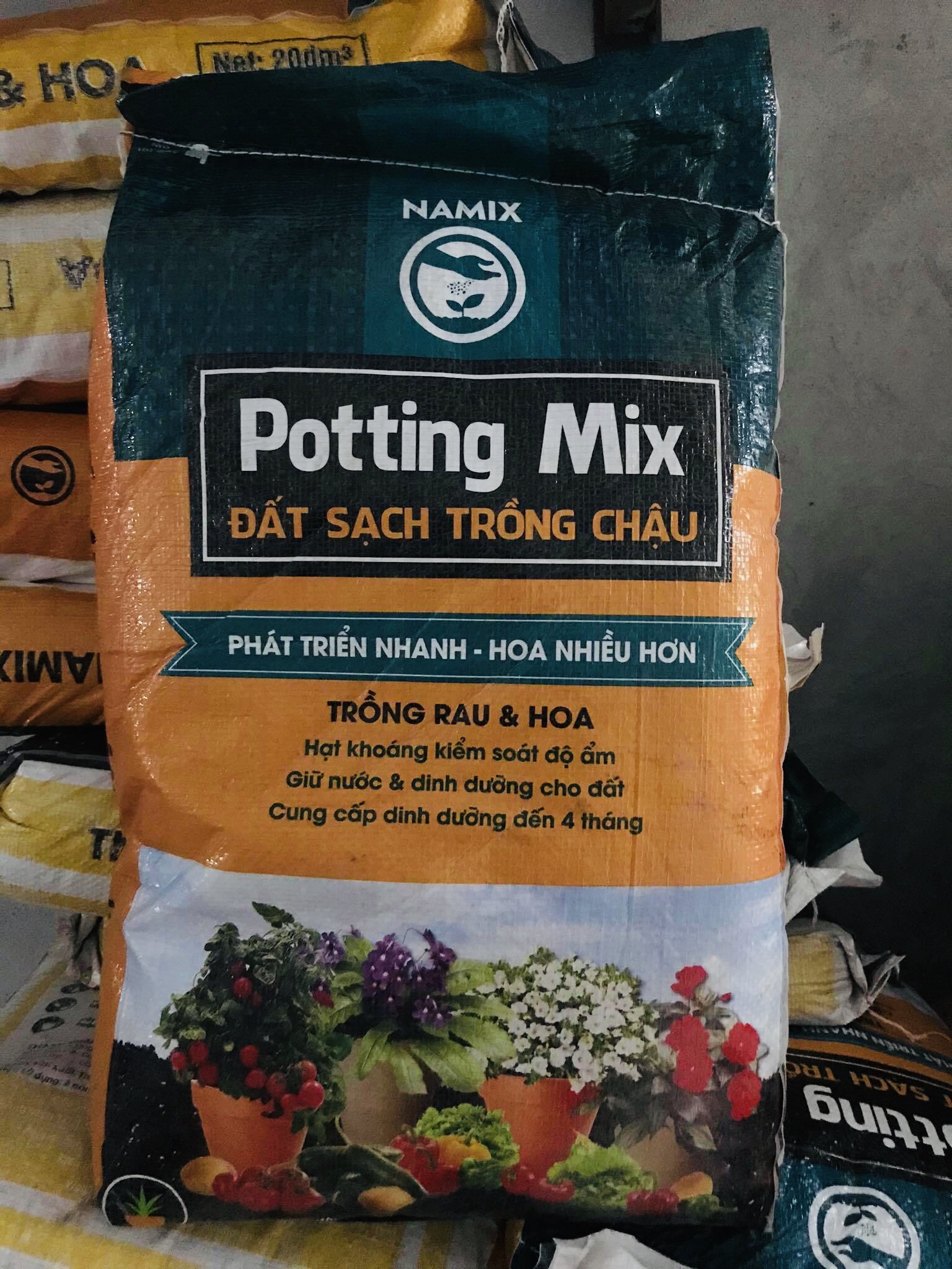 Túi 2 kg - Đất sạch trồng cây cao cấp Namix
