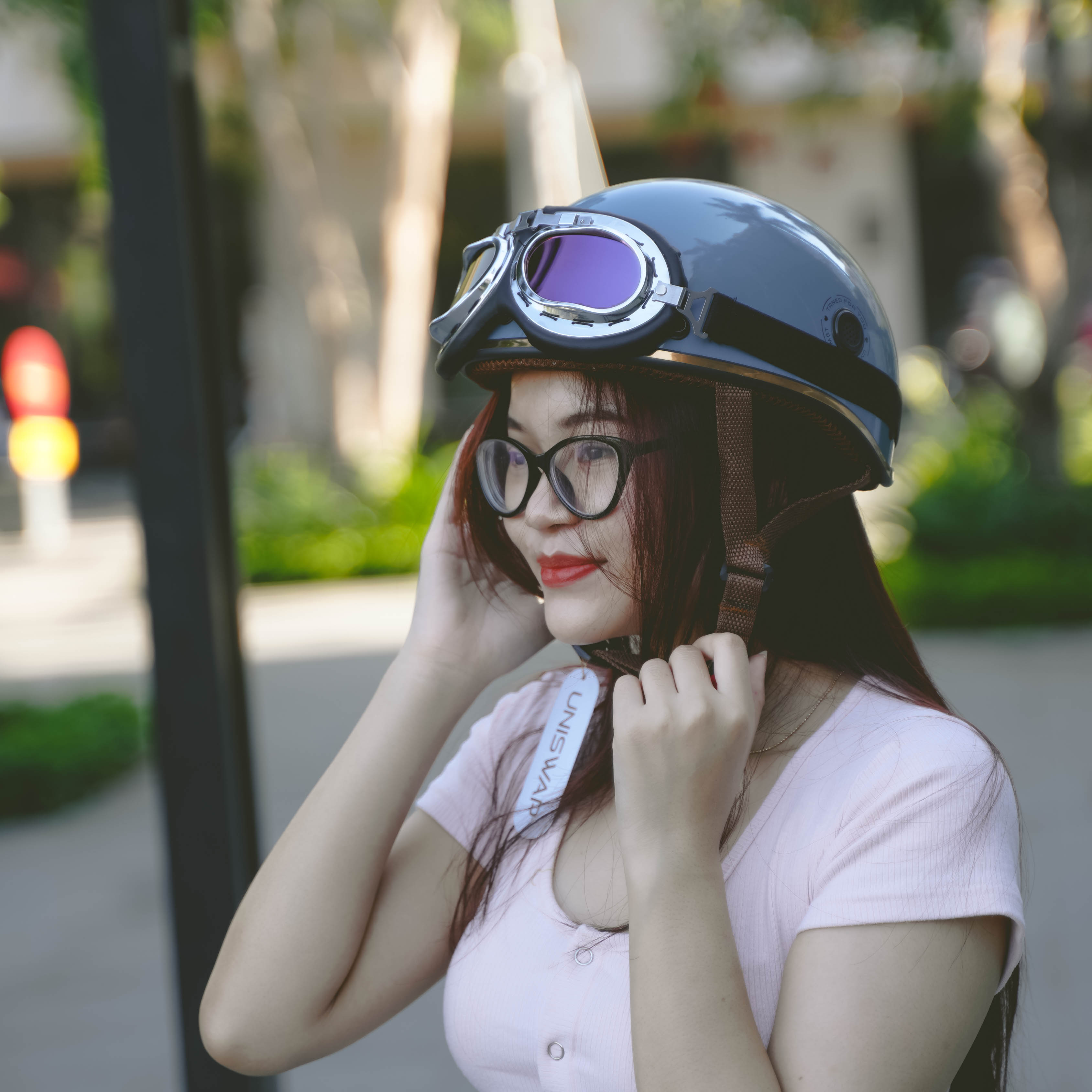 Mũ bảo hiểm 1/2 UNISWAP gắn kính phi công 7 màu