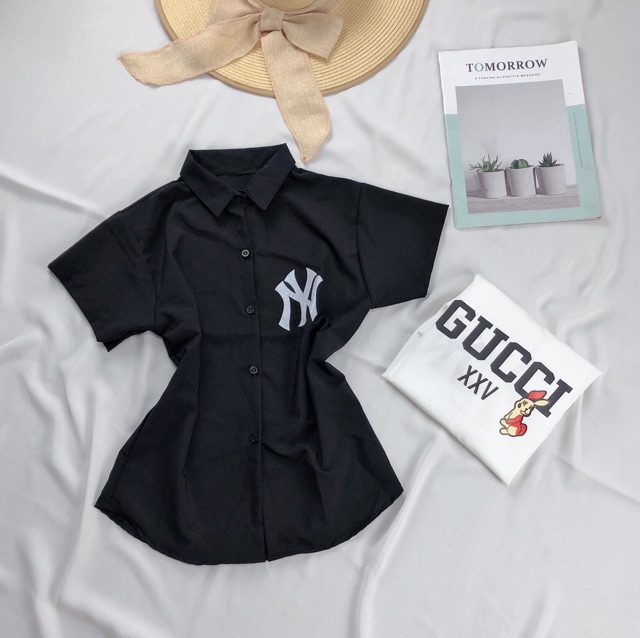 [HCM]Áo Sơ Mi Ngắn In Logo Đẹp Xinh ☘️☘️