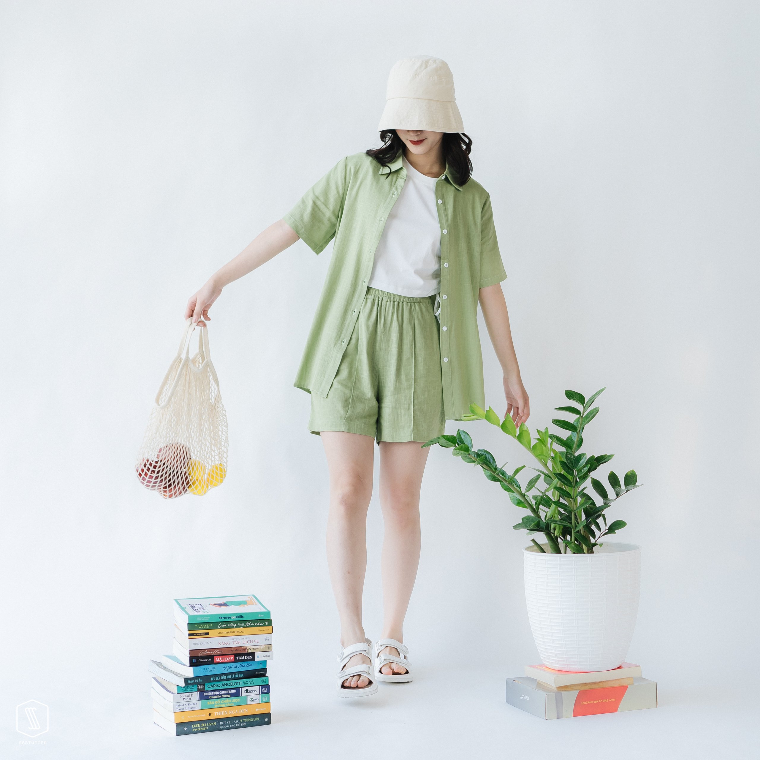 Quần short nữ SSSTUTTER cạp chun chất linen thoải mái summerset shorts