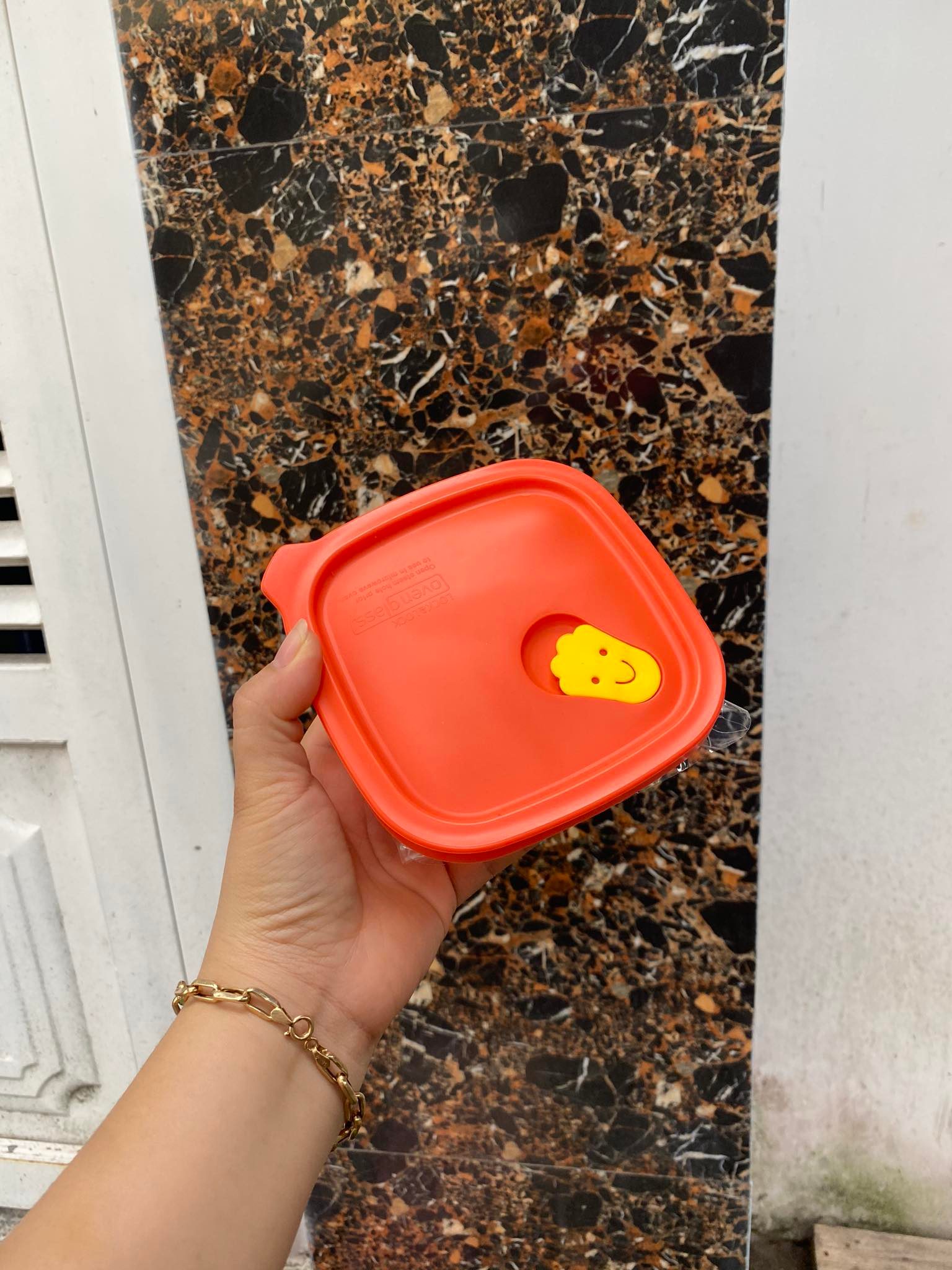 Hộp thủy tinh nắp Silicon Lock&Lock 410ml
