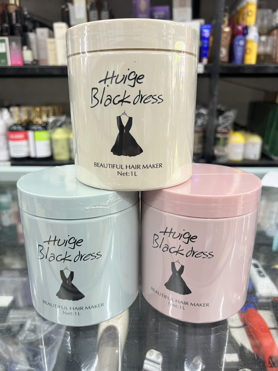 Hấp Siêu Mềm Mượt Huiger Black Dress 1000ml