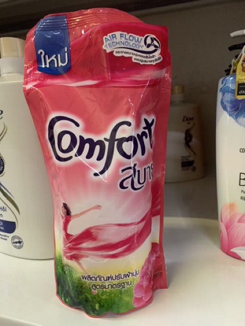 Túi Nước Xả Vải Comfor Thái Lan 580ml - Màu hồng