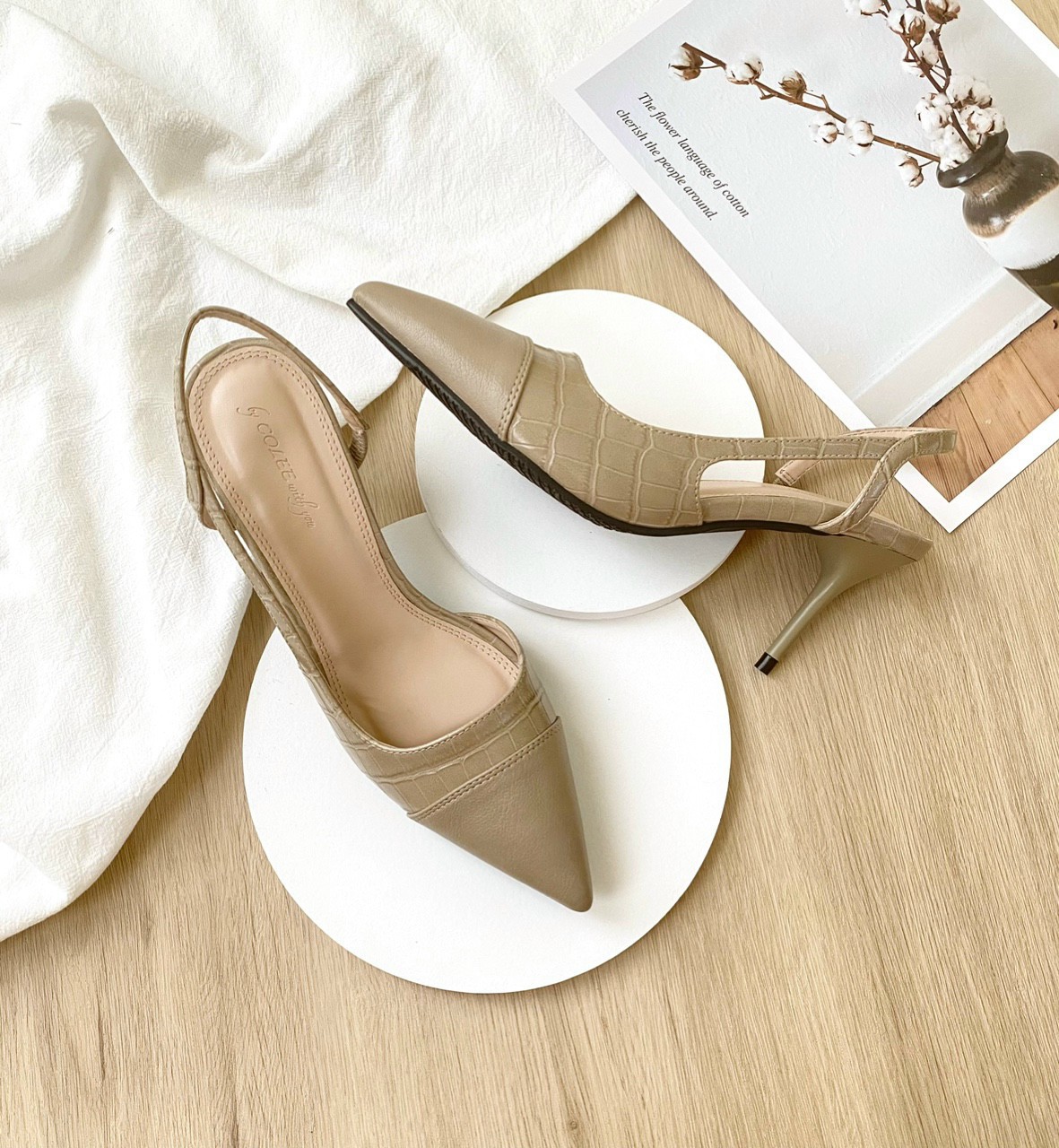 Giày cao gót mũi nhọn Colee dáng slingback gót cao 7.5cm