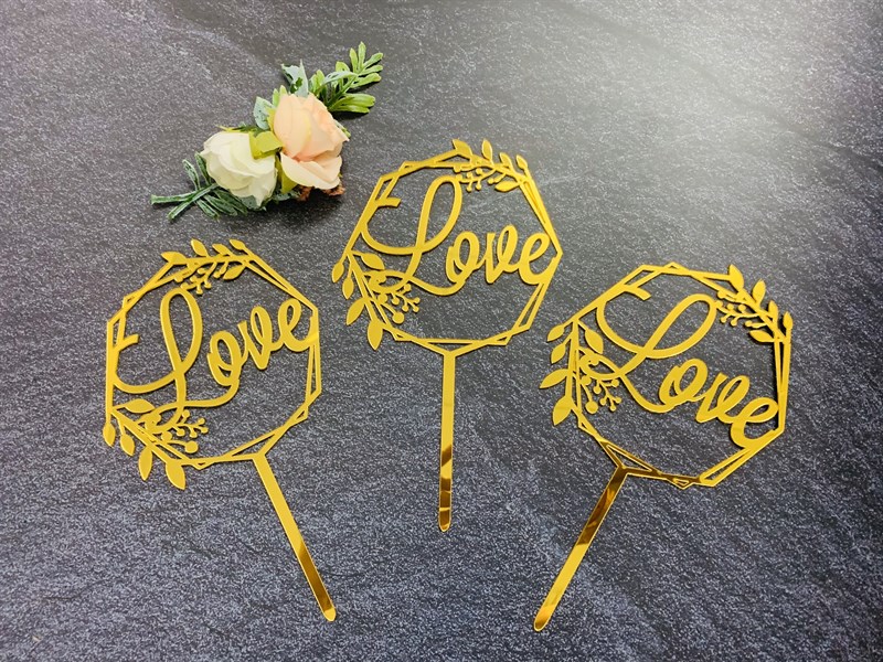 Que cắm mica chữ love mix mẫu