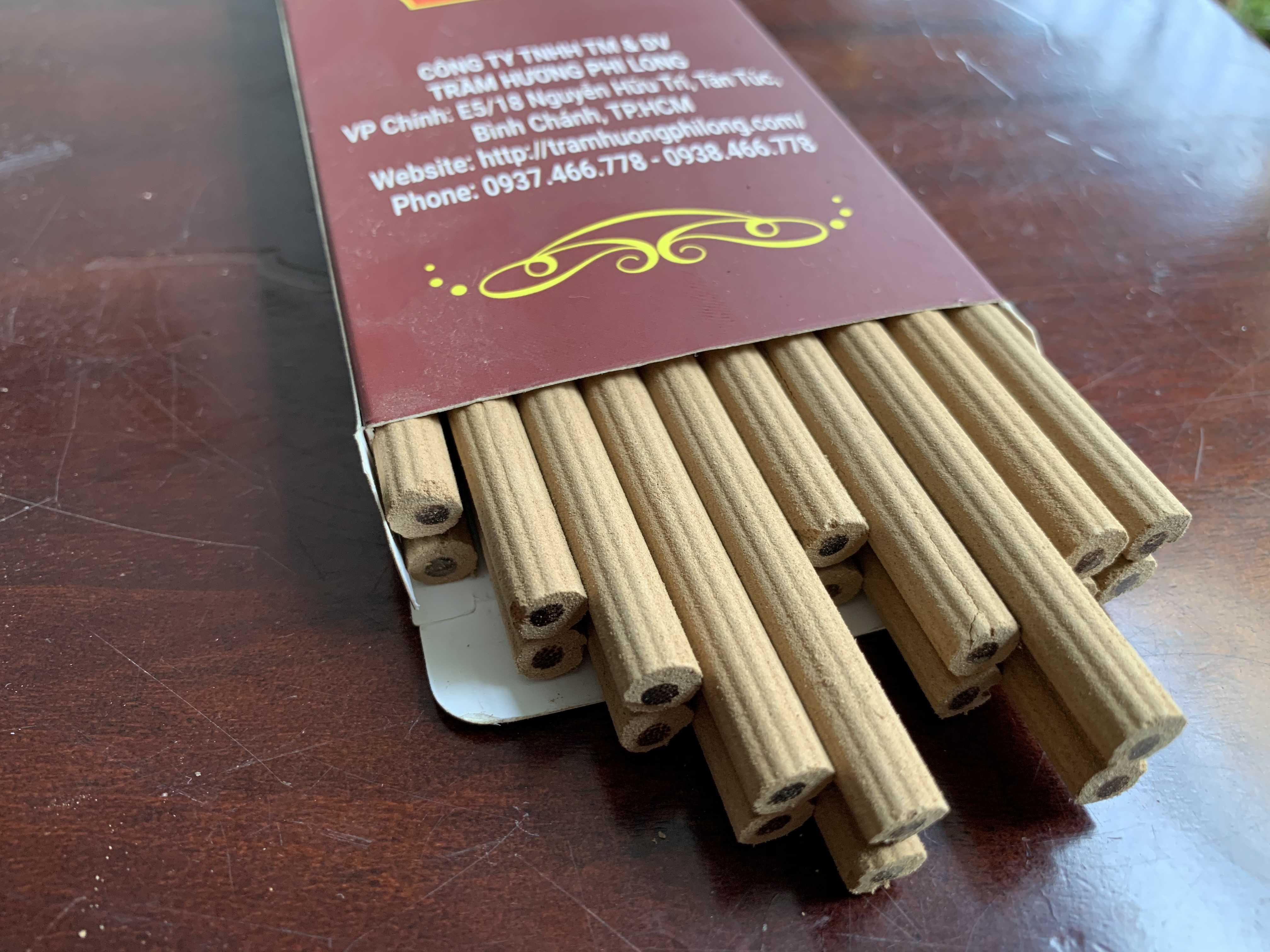 Nhang trầm hương giao thừa Phi Long