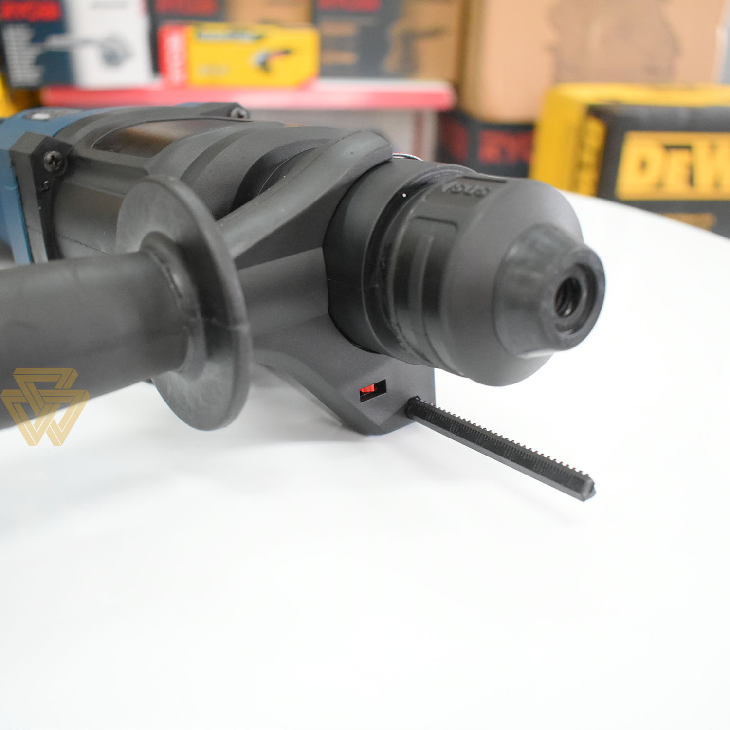 Máy Khoan Đục Bê Tông 800W Ryobi ED-2600
