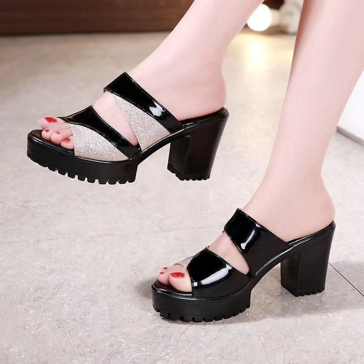 Dép quai ngang nữ trung niên gót vuông tăng 5cm chiều cao