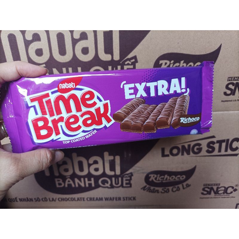 Bánh kem xốp phủ socola Nabati Time Break 48G