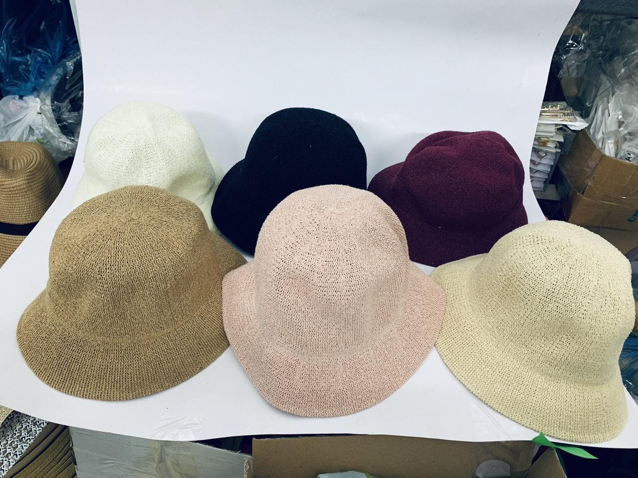 Mũ Len Nữ Rộng Vành Vintage Chữ M