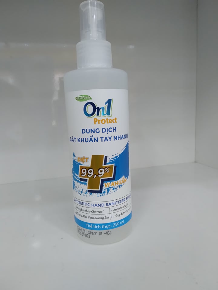 Dung dịch sát khuẩn tay nhanh On1 chai 250ml