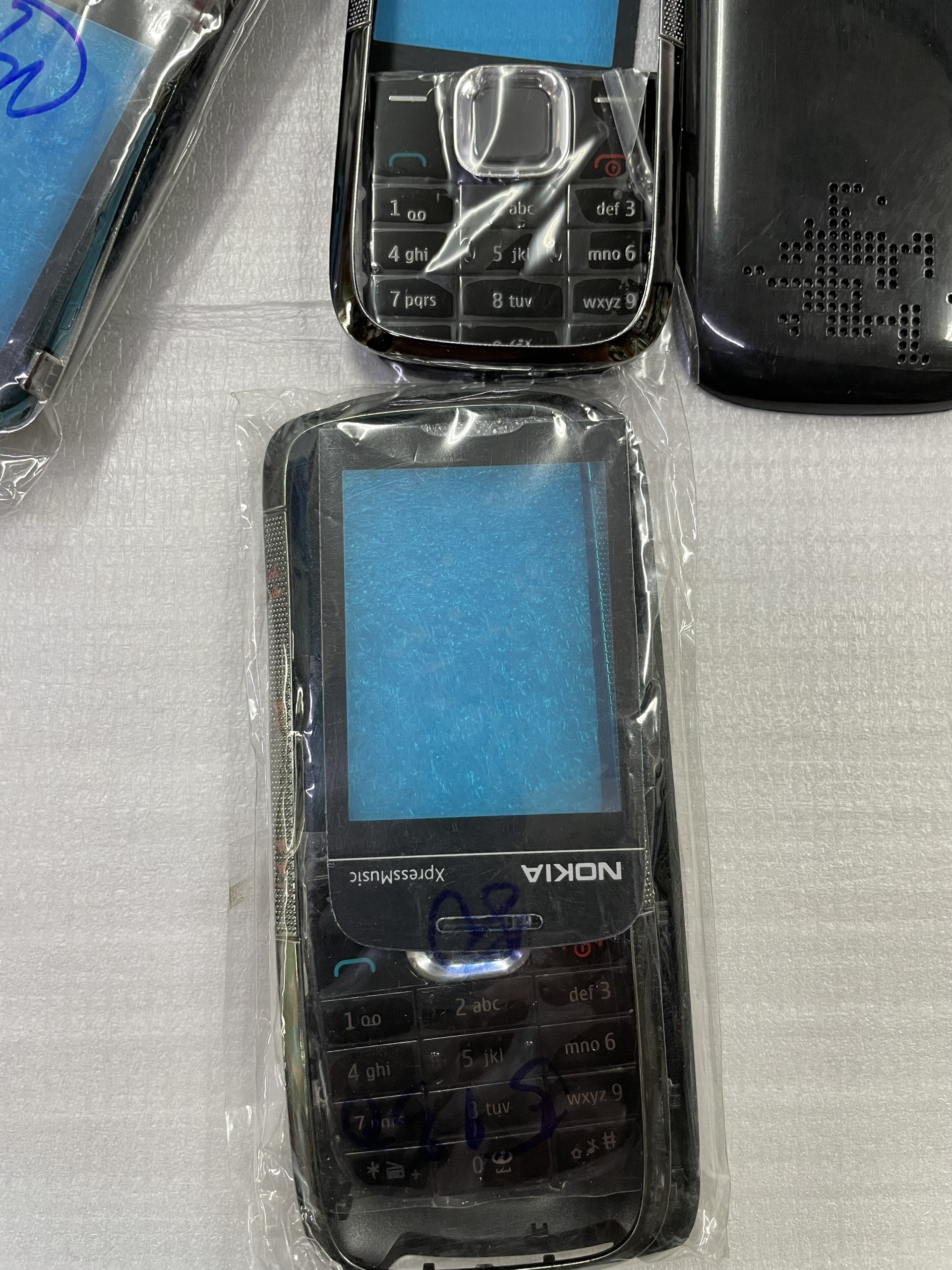 Vỏ Điện thoại Nokia 5130 Không sườn có phím
