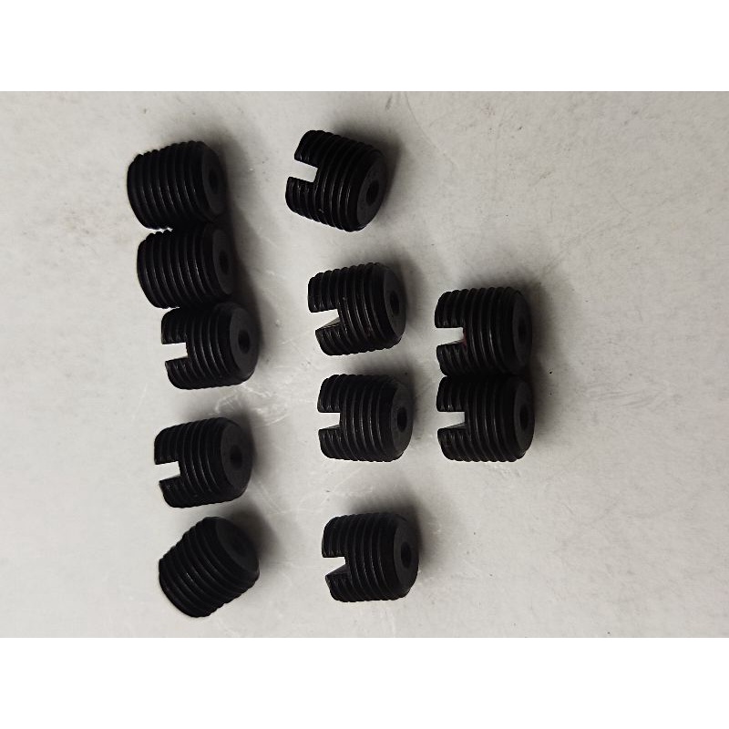 ốc giữ trụ chân vịt máy may công nghiệp