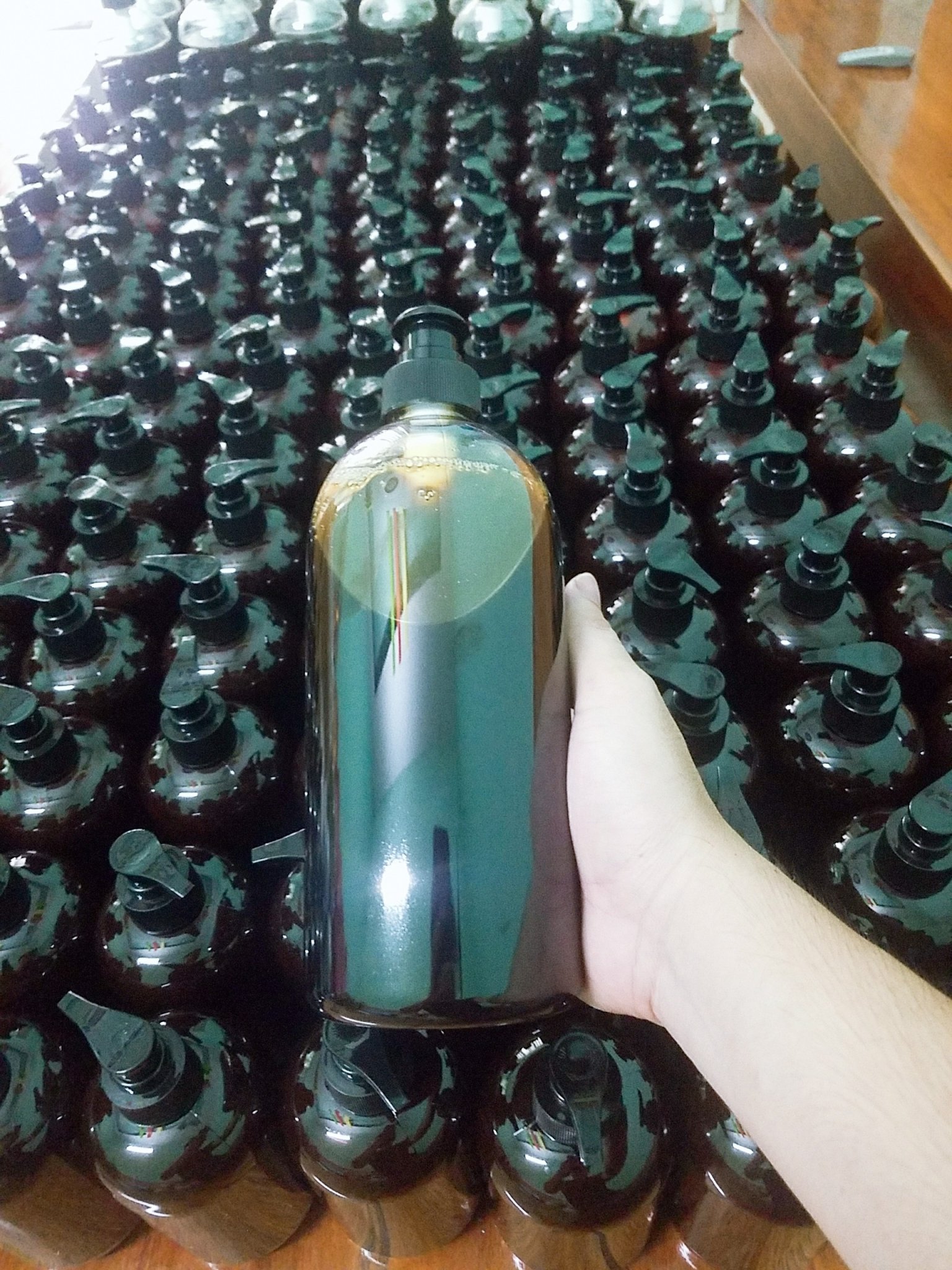 DẦU GỘI BỒ KÊT DƯỢC LIỆU ( TINH VỎ BƯỞI NGUYÊN CHẤT 100% )