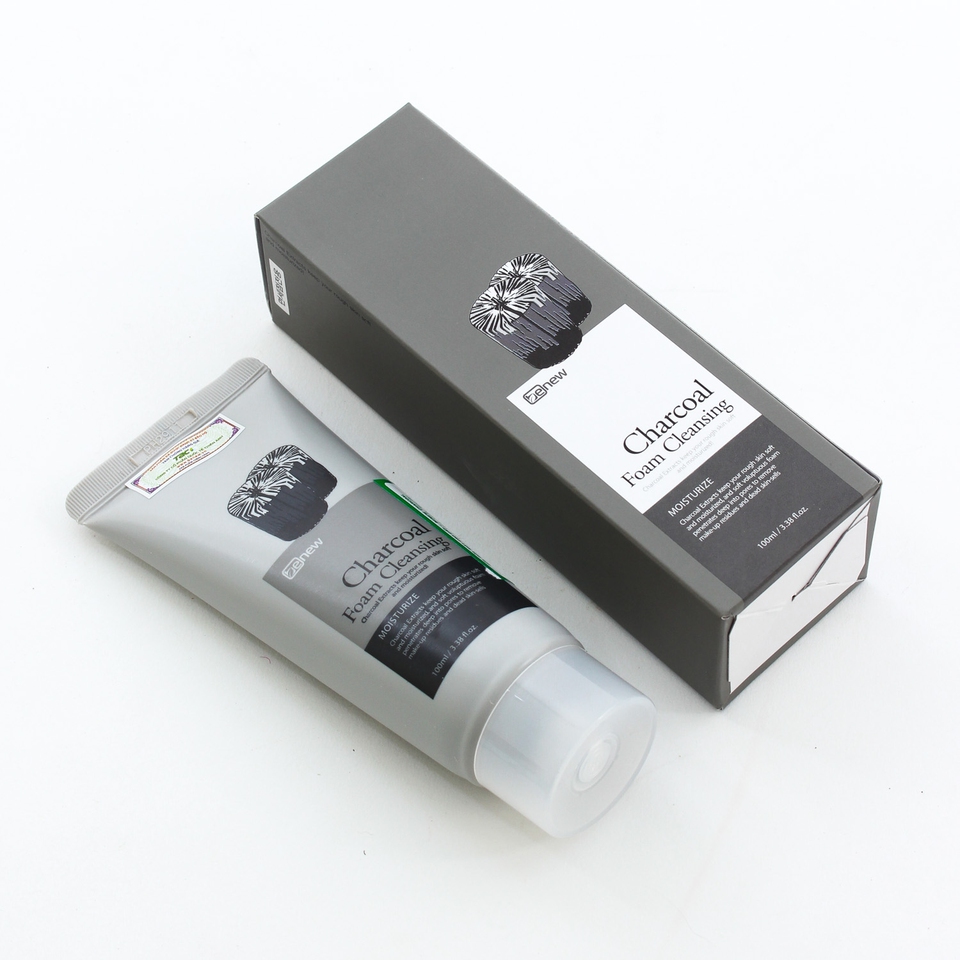 Sữa rửa mặt Benew tinh chất Than 100ml