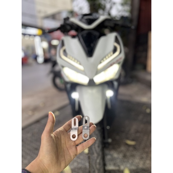 Pad gắn đèn trợ sáng mini xe máy AB , Vario , Vision .. dễ lắp đặt