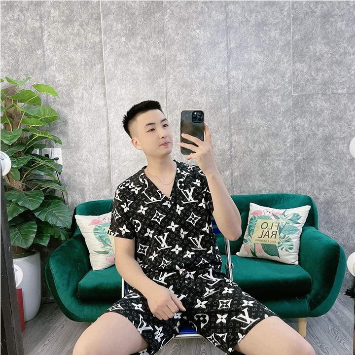Bộ Đồ Mặc Mùa Hè Chất Lụa Cực Mát, Bộ Lụa Cộc Tay Mặc Hè Phù Hợp Cả Nam Và Nữ