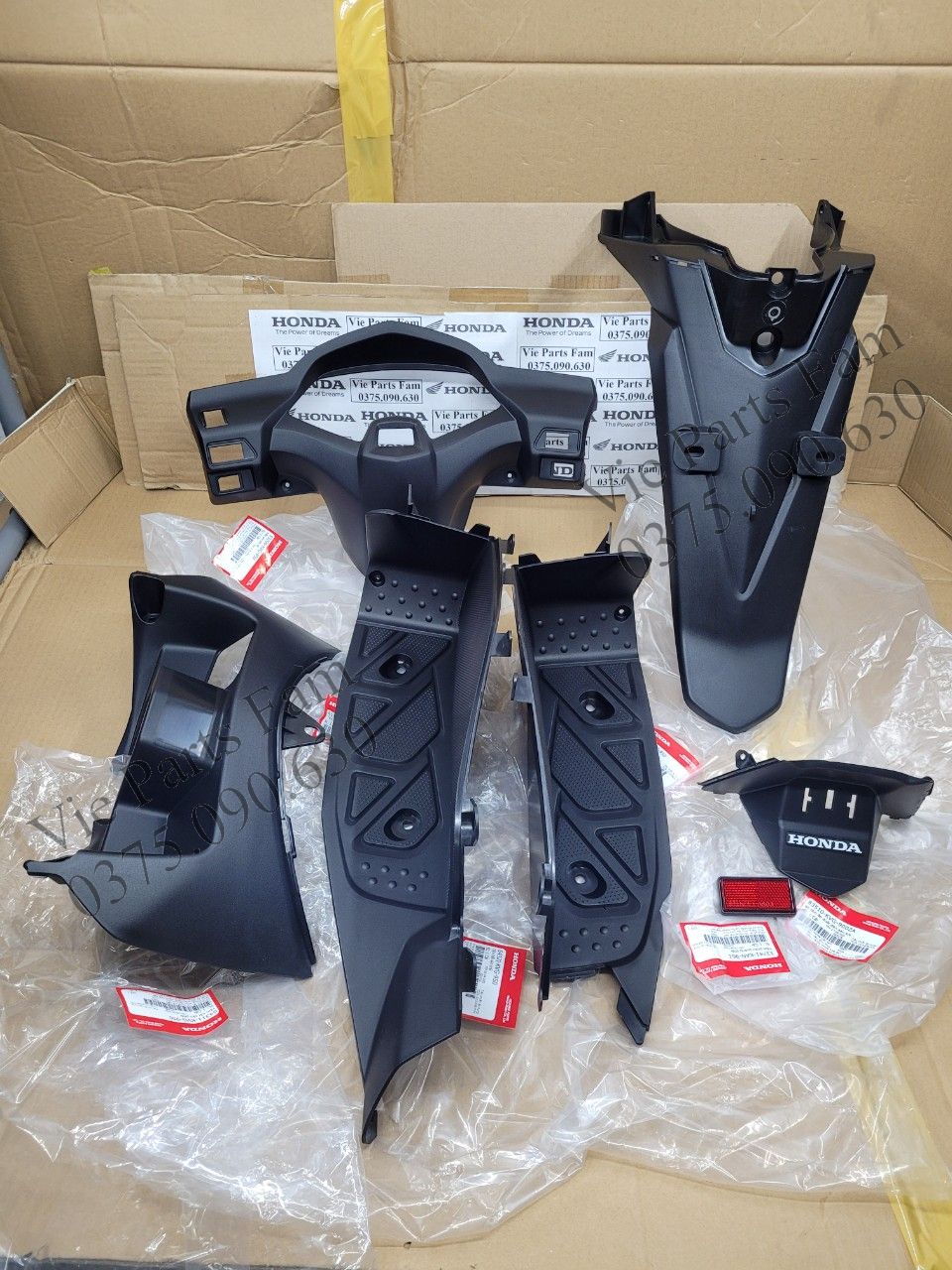 Combo 7 món nhựa nhám ab 110 đời đầu/ air blade 2007-2008-2009-2010, din honda mới 100%