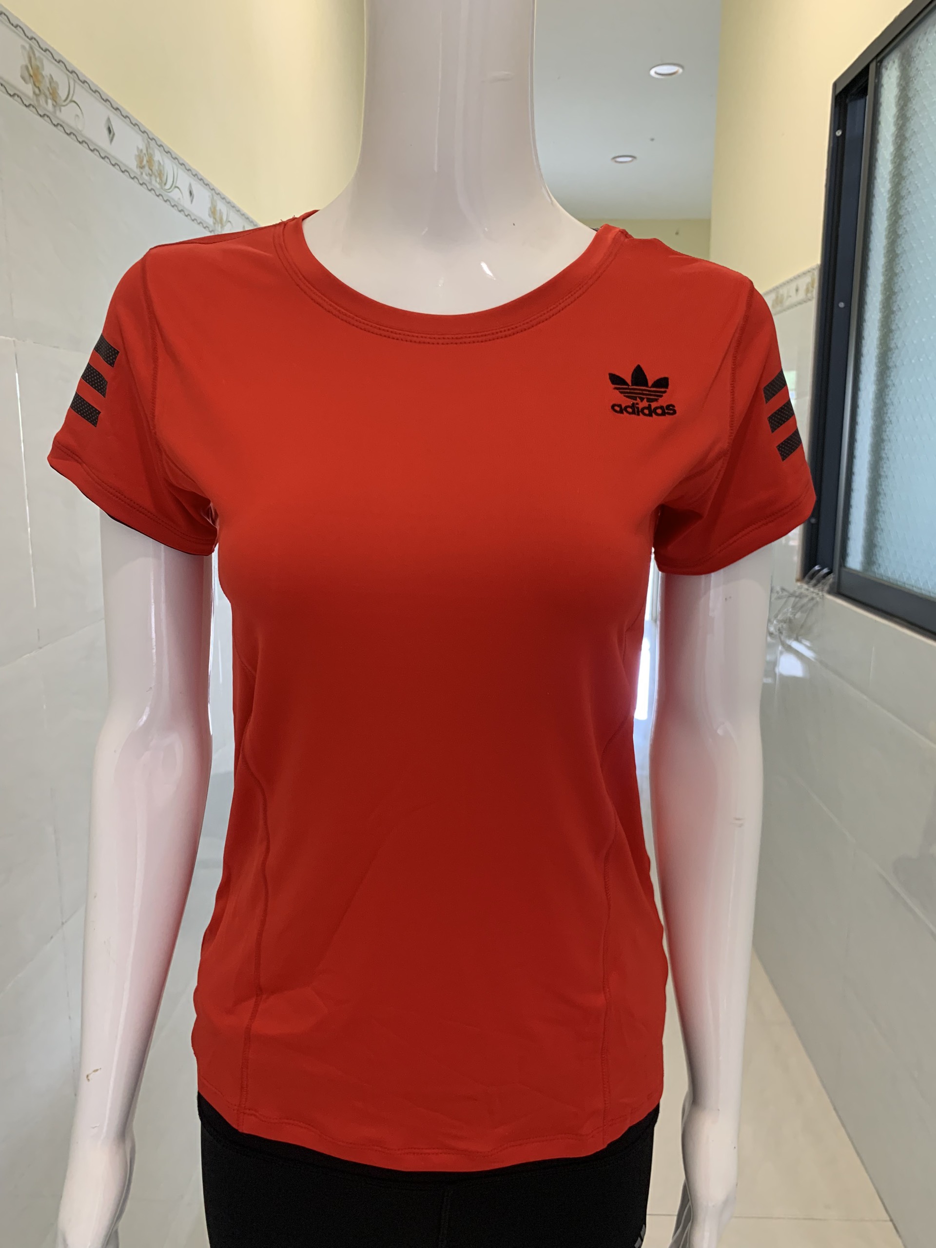 Áo Thun Thể Thao Nữ Thun Lạnh Co Giãn 4 Chiều Mát Mẻ