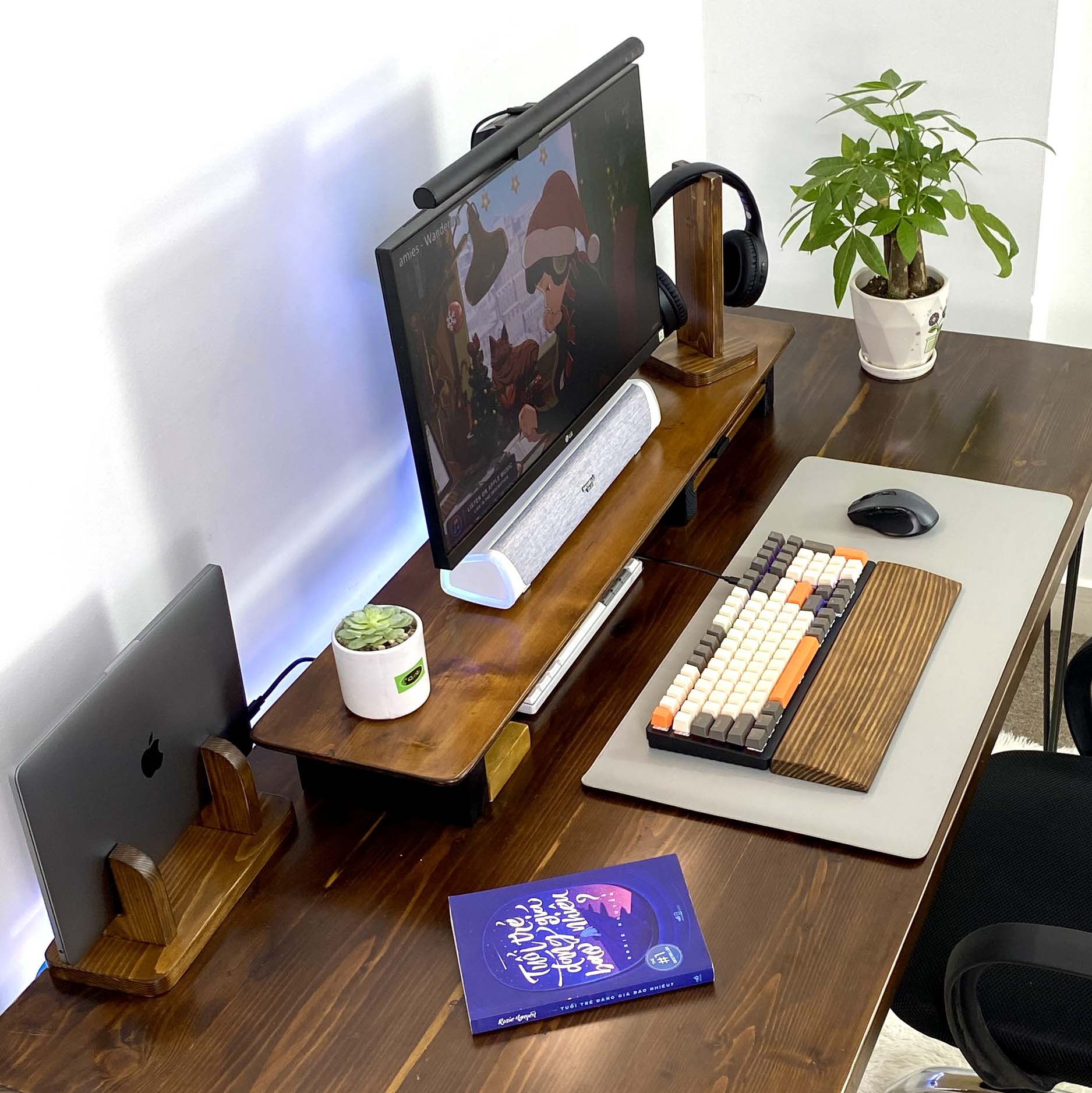 Kệ Màn Hình Máy Tính 3 Chân Gỗ Tự Nhiên