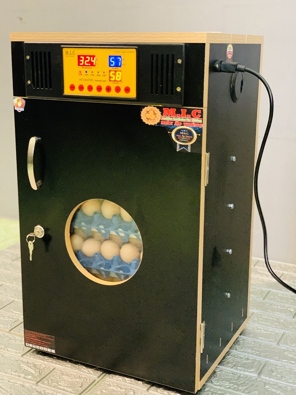 Máy ấp trứng 120 Tự Động Phun Sương