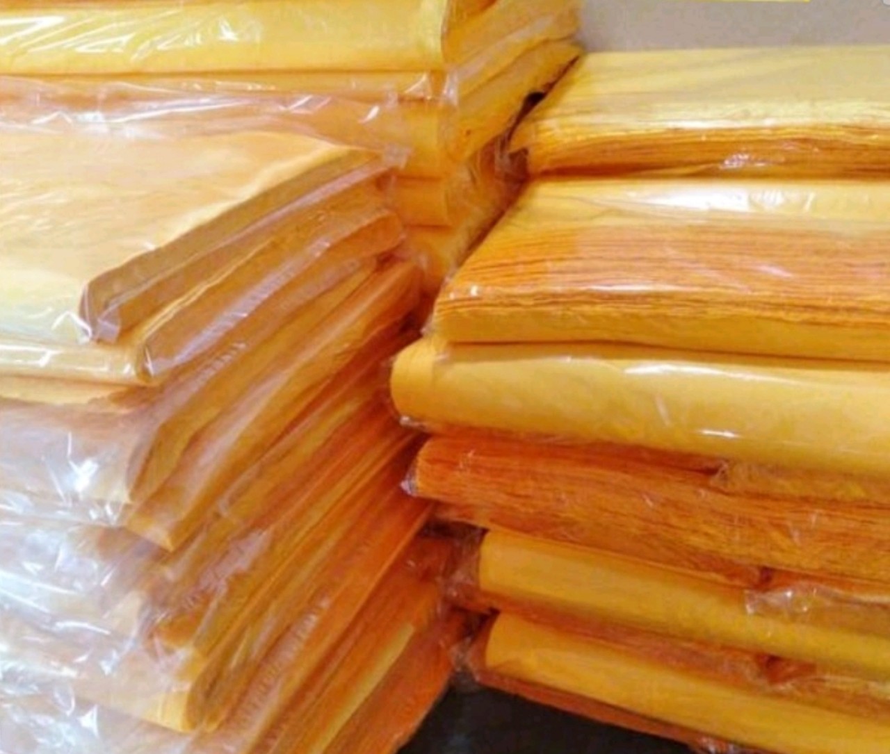 [HCM] Vải vàng lót hộp yến (1 miếng)