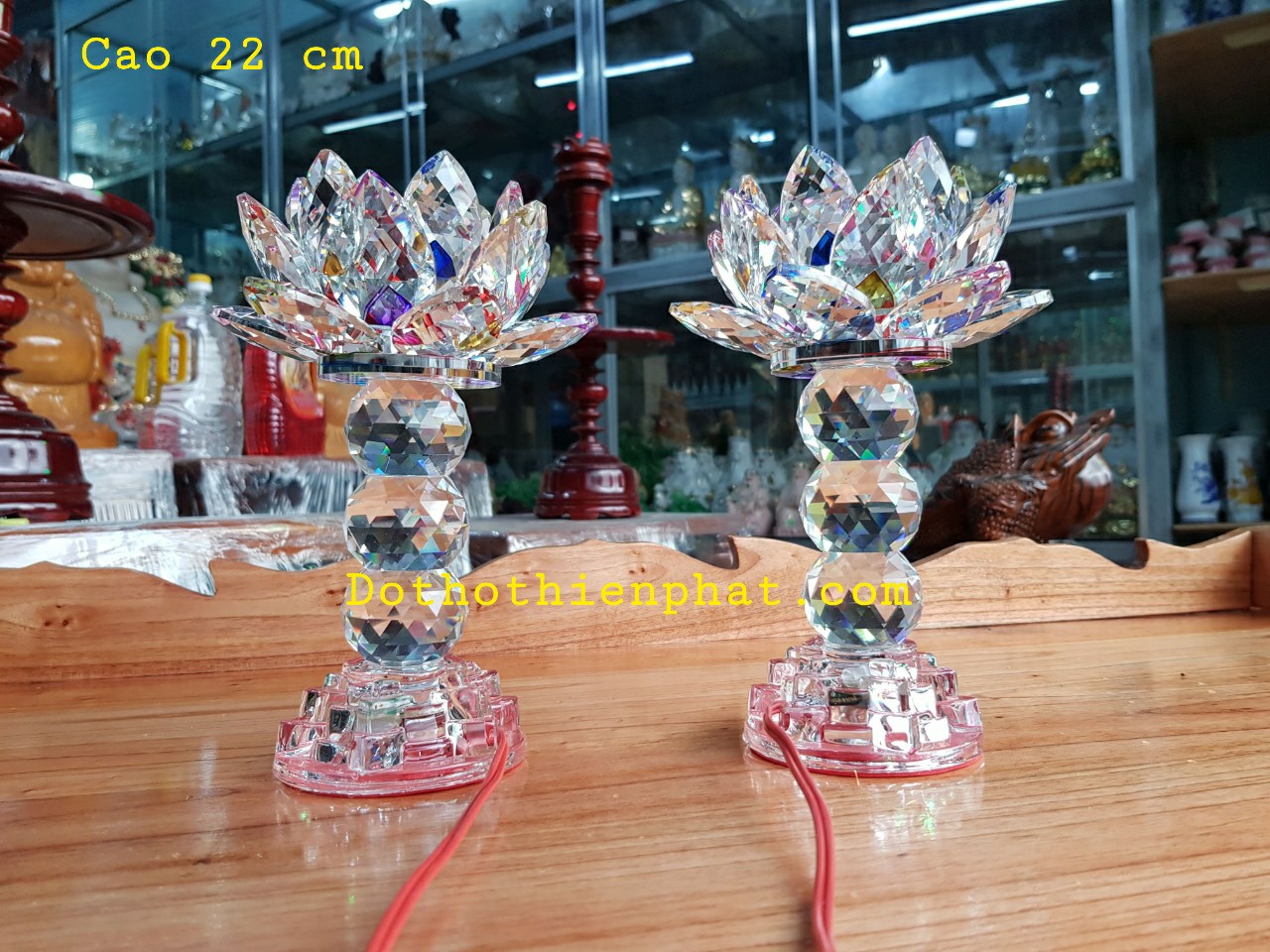 Cặp đèn thờ đá pha lê cao cấp Led tự động đổi 7 màu cao 22cm