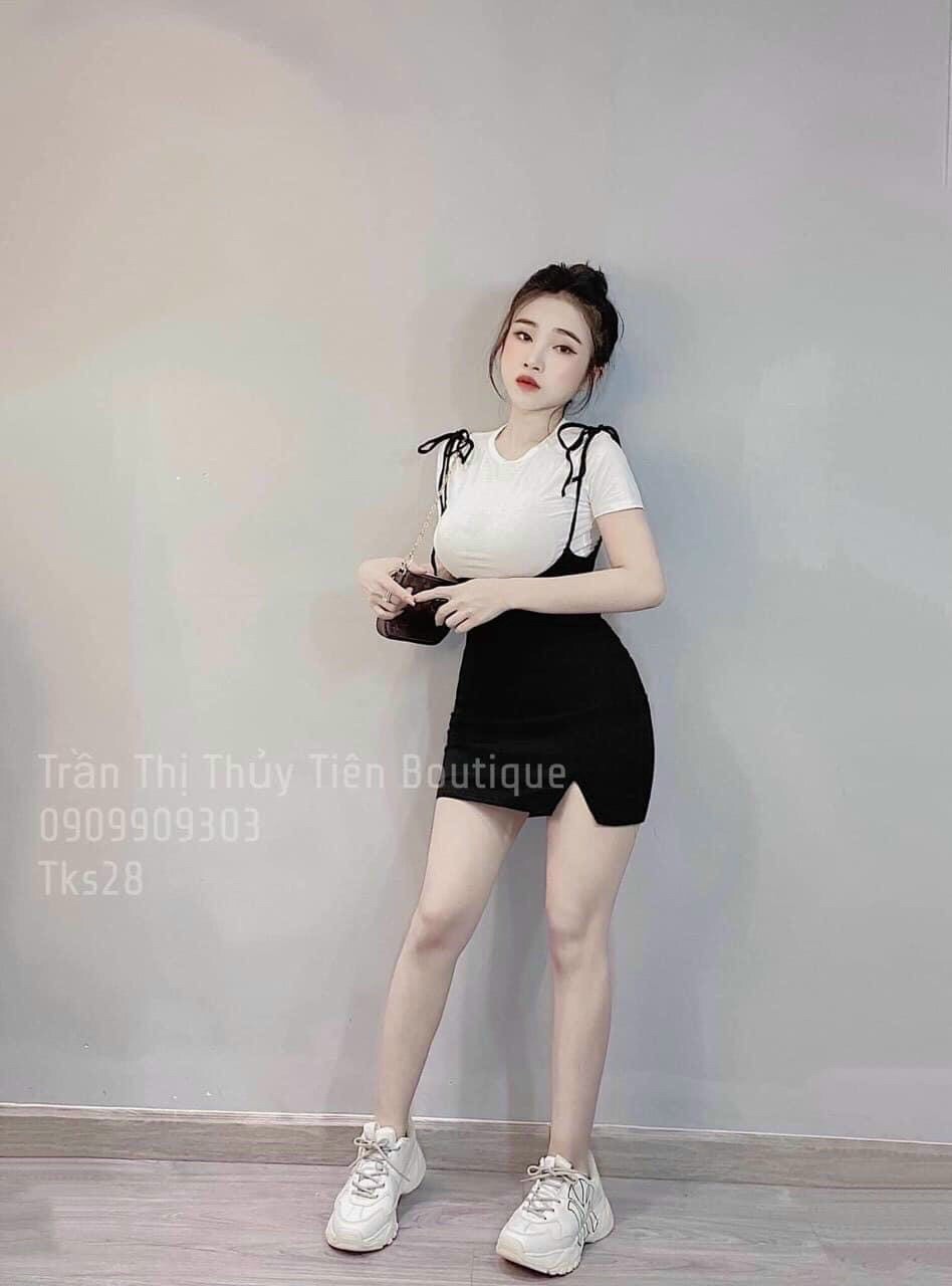 Set yếm hai dây và áo thun xinh xắn